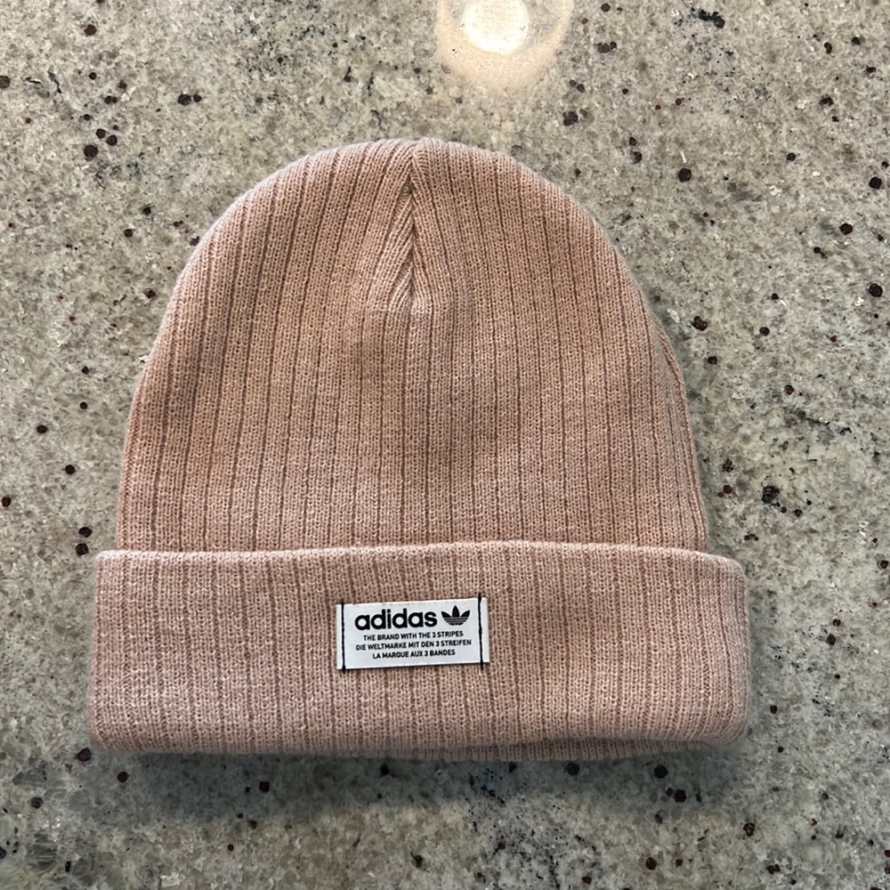 Adidas fitted hat, light pink